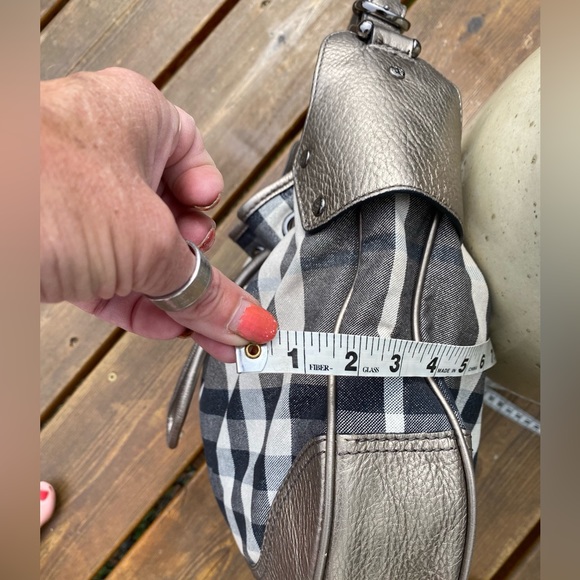 Burberry🔥NEW-Mega Check Leather/Canvas w/serial #/LUREX🔥Bronze Leather Bag👜🔥 - Picture 9 of 15
